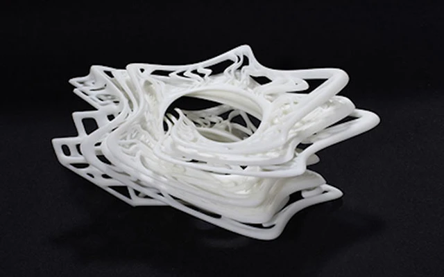 SLA 高精度光固化 3D 打印零部件，适用于外观原型与精细结构件