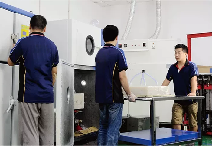 真空复模车间实景 4