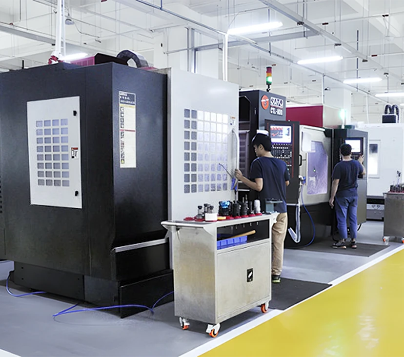 云工厂 CNC 磨削加工车间，高精度金属零部件精加工