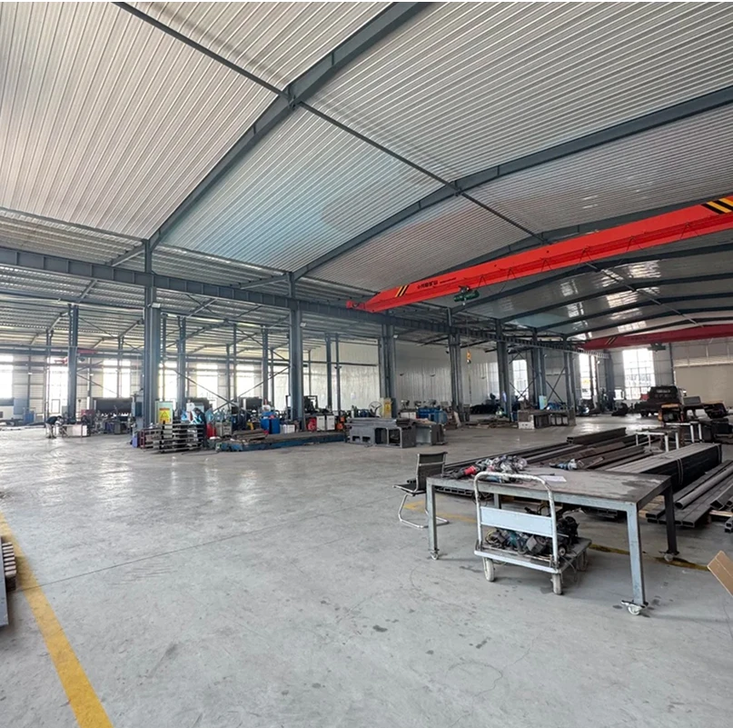 云工厂 钣金装配车间，机柜与外壳总成装配